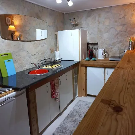 Apartament The Hideaway Studio *